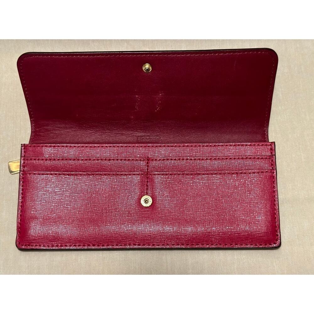 Coach - Picture 5 of 8